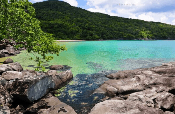 BÁN VÉ MÁY BAY CHẶNG HÀ NỘI-CÔN ĐẢO-HÀ NỘI